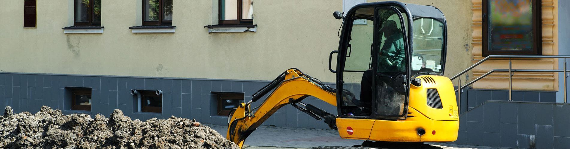 Did you know we also have mini diggers for hire?<br/>Call us today on 01322 340802!